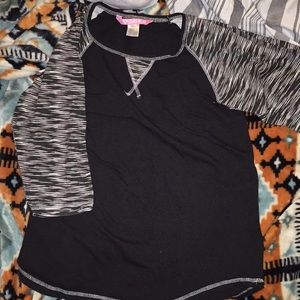 Half sleeve sleep shirt